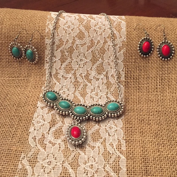 REVERSABLE RED & BLUE HOWLITE SET - Picture 3 of 4