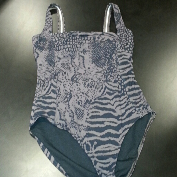 FINAL CUT Calvin Klein one piece swim bathing suit