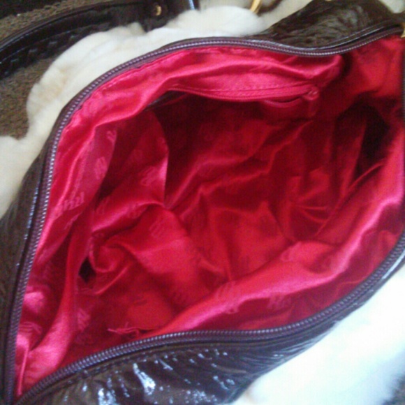 Sold🌻🍀🍁Authentic Roca Wear fur purse🍁🍀🌻 - Picture 2 of 2