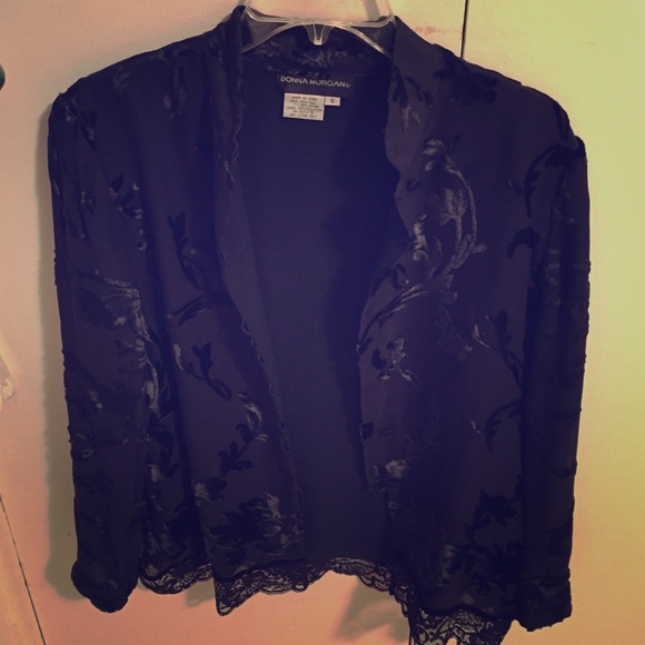 Vintage Donna Morgan dress shirt!