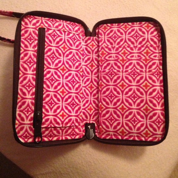 Vera Bradley Wristlet - Picture 3 of 4
