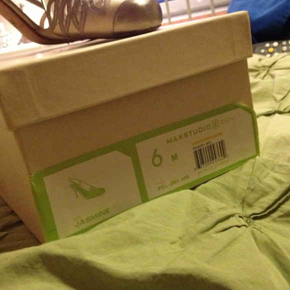 Max Studio Metallic Satin Heels - Picture 3 of 3