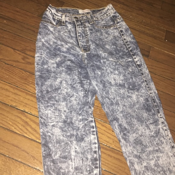 High Waisted Denim Jeans - Picture 3 of 3