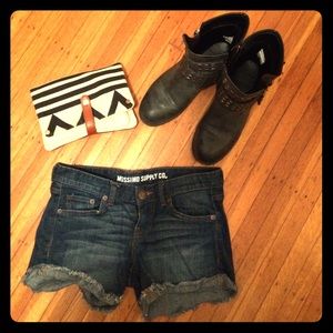 Jean shorts, who doesn't need a pair of those!