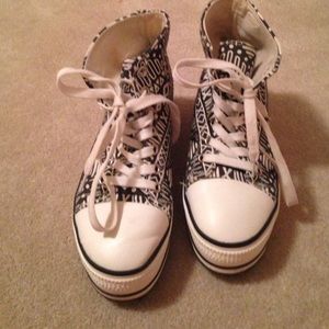 BDG Platform Sneakers