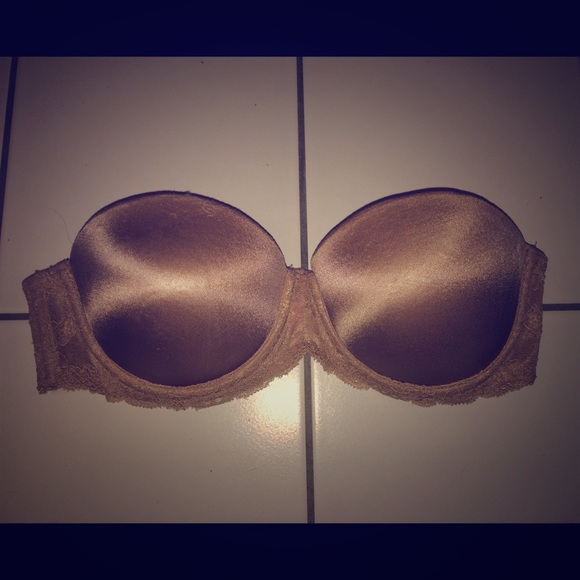 PINK Strapless Push-Up Bra