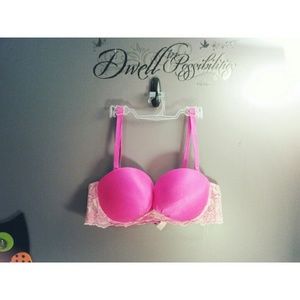 2 HR SALE!! Hot Pink lace VS bra 38C