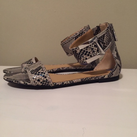 Rachel Zoe Shoes - Rachel Zoe snake skin sandals!