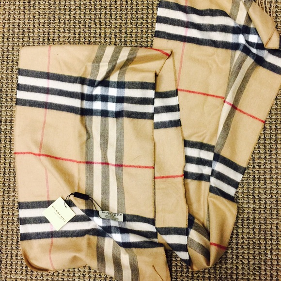 Burberry cashmere scarf