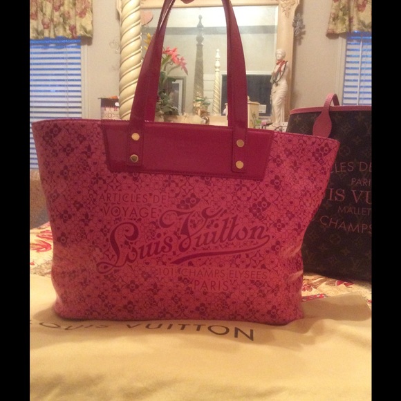 AUTHENTIC NEVERFULL MM LV