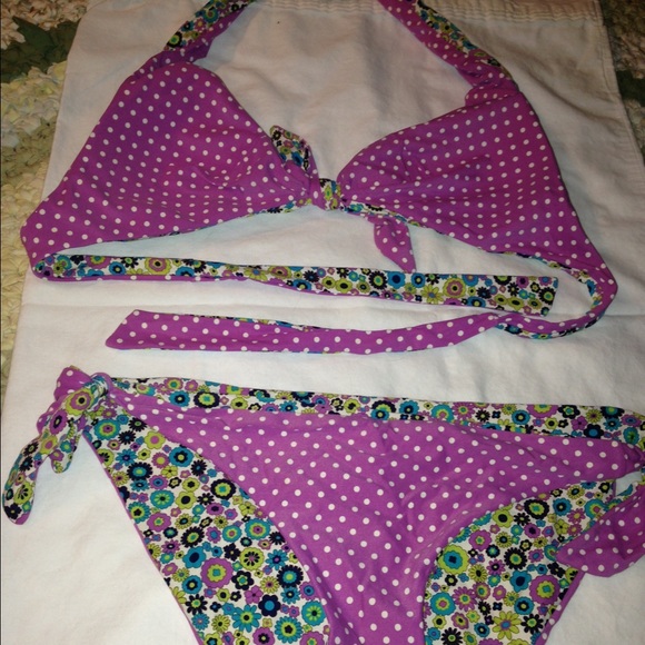 Reversible halter bikini - Picture 3 of 3