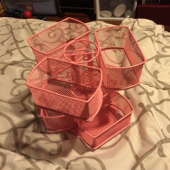 Pink rotating organizer