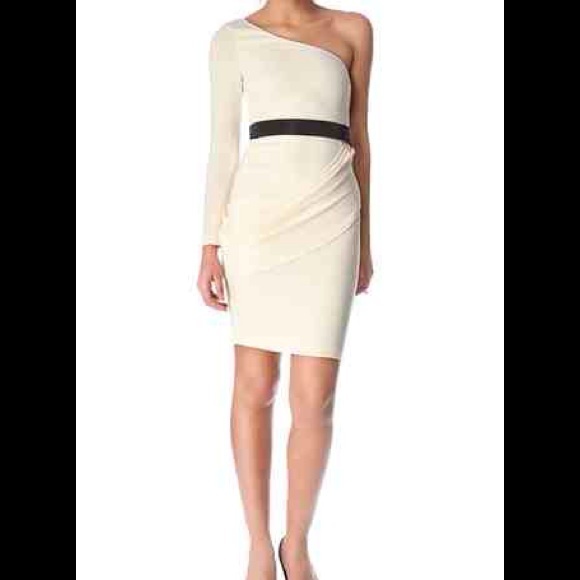 Alice + Olivia Dresses & Skirts - Alice + Olivia Maryellen One Shoulder Dress