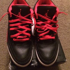 Jordan Retro Crimson 3