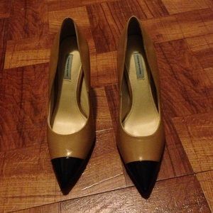 Super Chic heels 💅🏼👠!Just a tad too big for me!