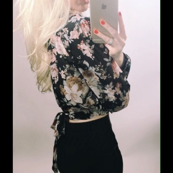 SOLD Pretty Floral Black Wrap Crop Top - Picture 2 of 3