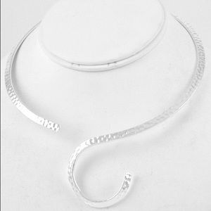 Choker necklace