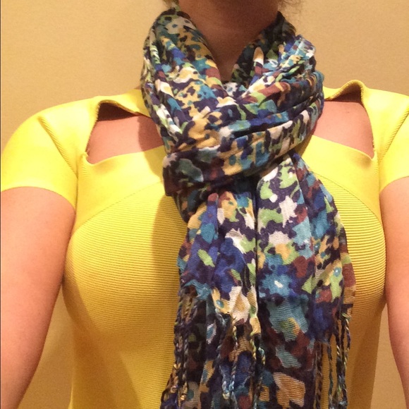 Spring scarf bundle! - Picture 2 of 4