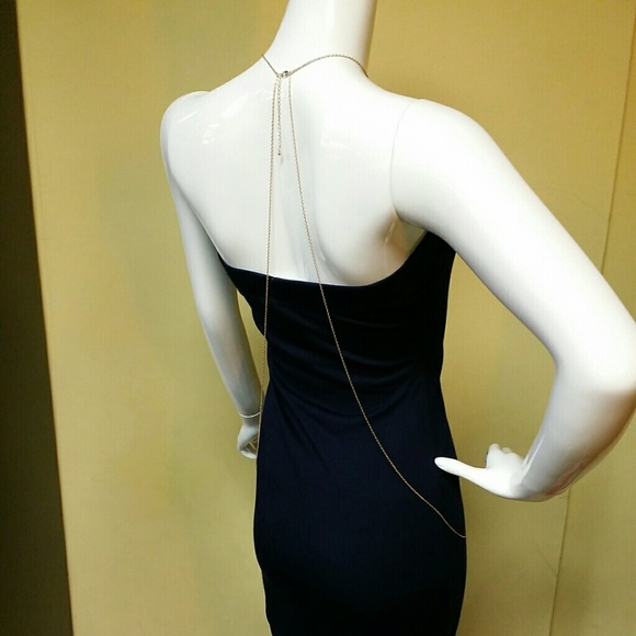 Triangle shape rhinestone body chain - Picture 3 of 3