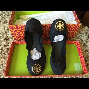 💯Authentic Tory Burch Navy Blue size 6