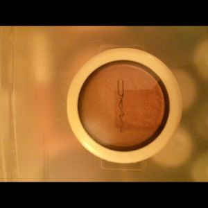 MAC Afterdusk Sheertone Shimmer Blush