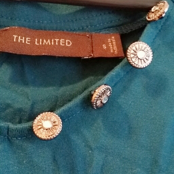 Top - Picture 2 of 4