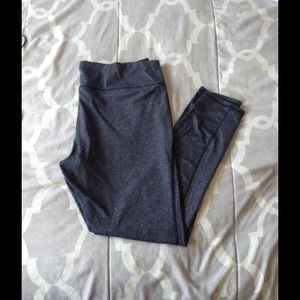 Gap workout leggings