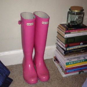 Only willing to trade for another rainboots color