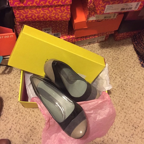 Kenneth Cole reaction pump