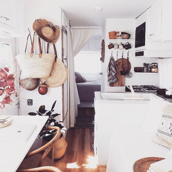 ❤💋️Meet your seller! Joanna Heart 💋❤️ - Picture 10 of 12