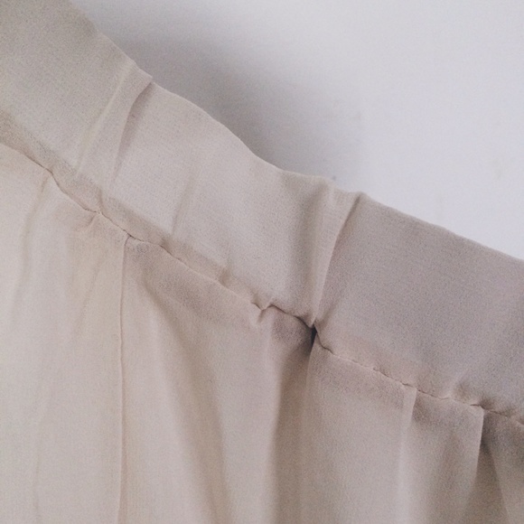 Brandy Melville High Low Skirt - Picture 4 of 4