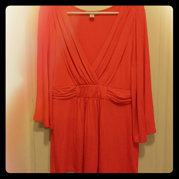 Gorgeous soft and flowing Boston Proper top