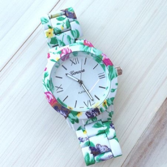 💥SALE💥Floral Garden Party Watch - Picture 3 of 3