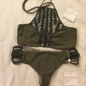 ❌SOLD❌ 150🅿️🅿️ NWT Acacia Panama Top & Pikake