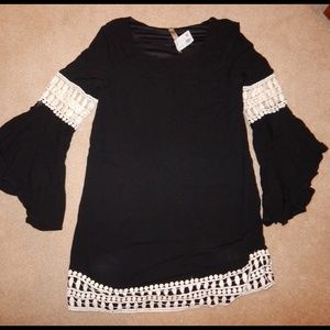 Black quarter sleeved dress