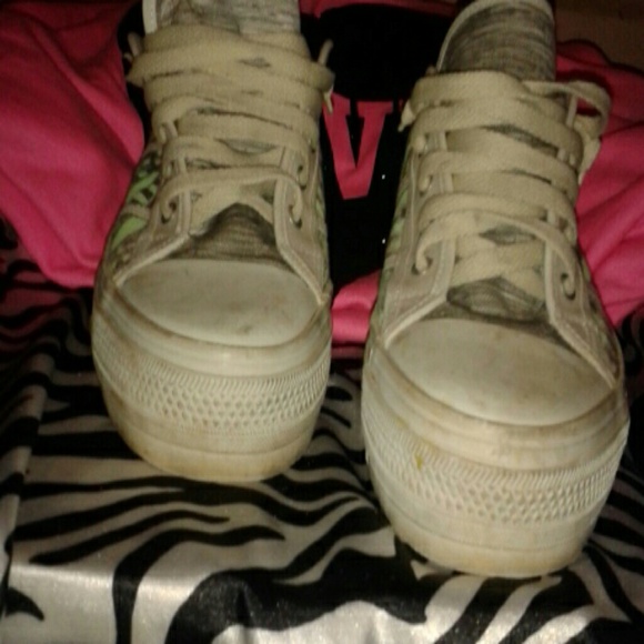 Custom drawn platform Old Navy (Converse style)8.5 - Picture 4 of 4