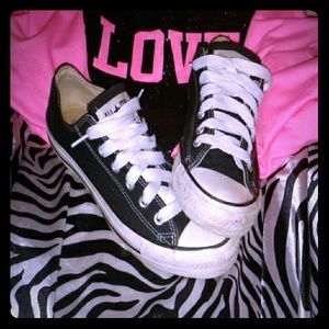 Clean sexy authentic women's sz 10 black Converse