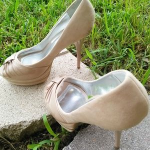 Nude Heels(peep toe)