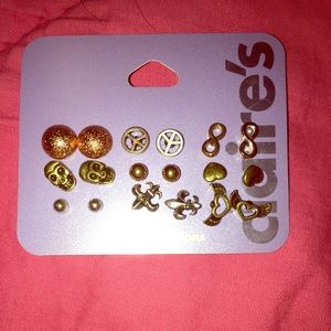 Claire's earrings