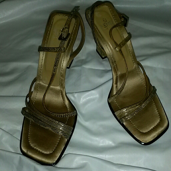 Fendi Women's Strappy Open Toed Sandal Heel