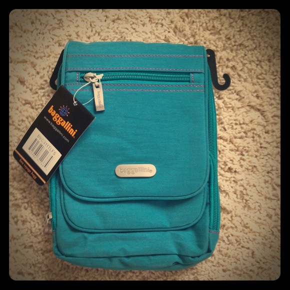 Baggallini Bon Voyage Bagg