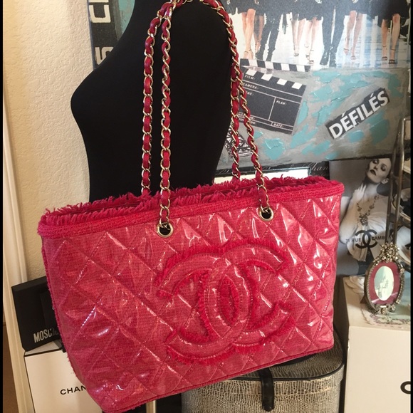 CHANEL Handbags - 😘SOLD😘💯Auth CHANEL Tweed Handbag Purse