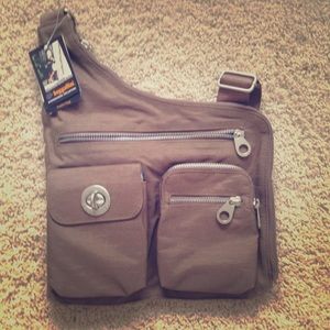 Baggallini London bag