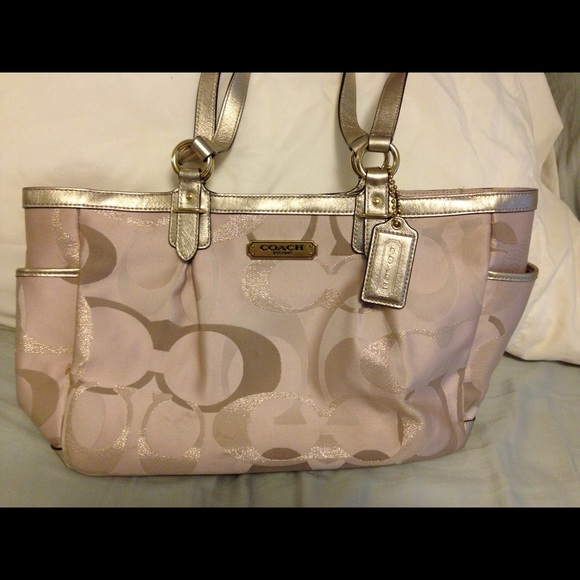 Light gold Coach bag