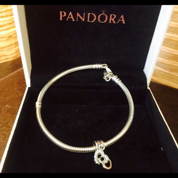 ‼️SOLD‼️Pandora Bracelet w Double Heart Charm New - Picture 4 of 4