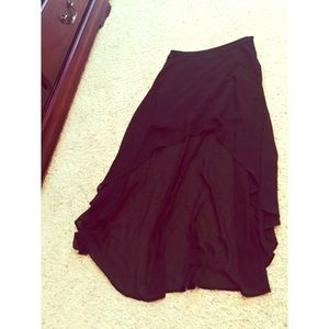 Black high low skirt