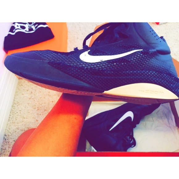 Hyperdunk shoes - Picture 2 of 4