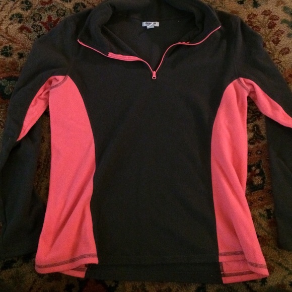 Sweatshirt - Picture 2 of 3