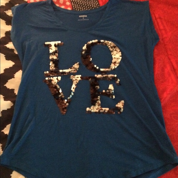 Sequin flowy t-shirt!