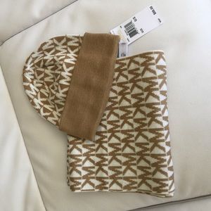 Michael Kors scarf & hat set